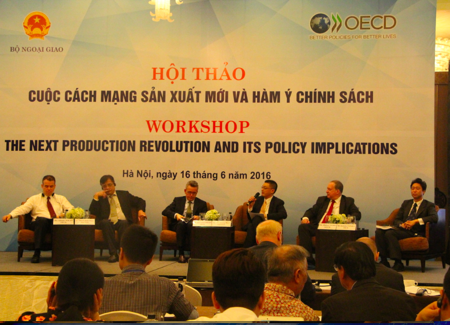 Celebran en Hanoi seminario sobre la nueva revolución productiva